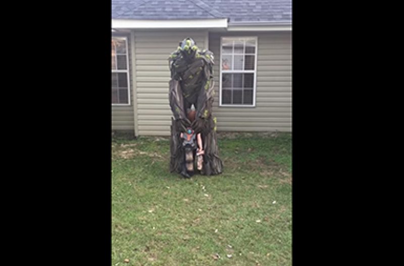 Vinkovci - vinkovci.com.hr - Tata napravio savršene kostime za sebe i svoju trogodišnjakinju